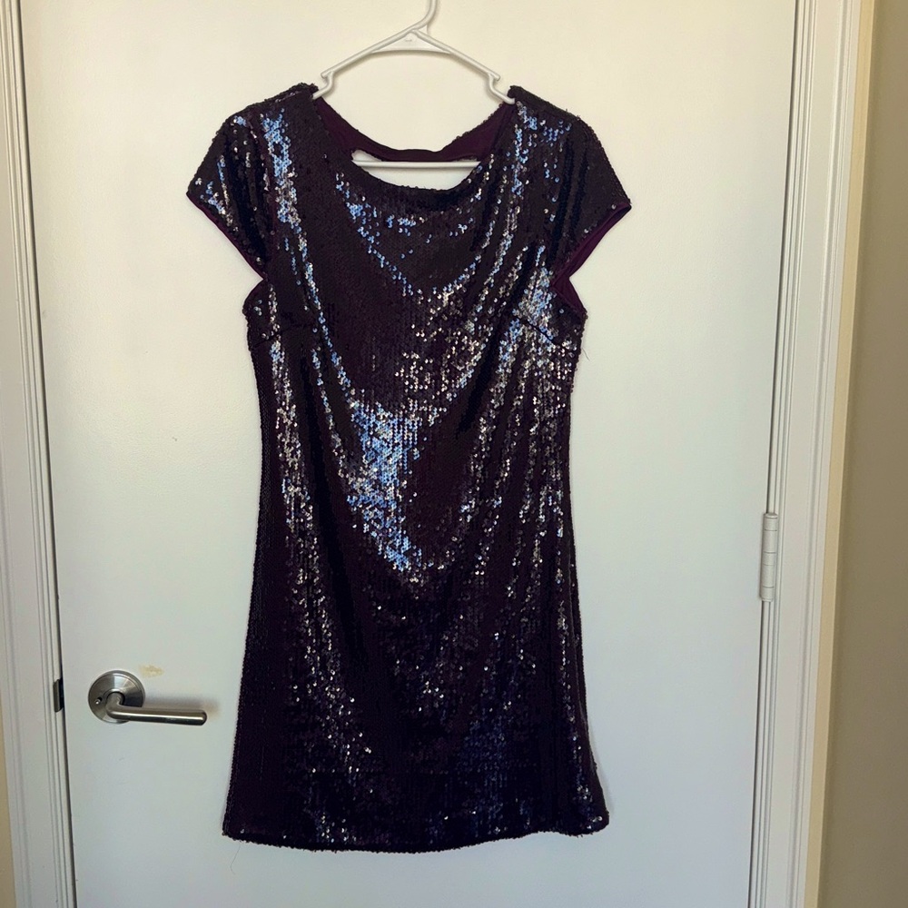 Skies Are Blue Small Maroon Sequin Short Sleeve Bodycon Dress size 8